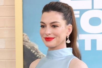Anne Hathaway đáp trả tin đồn bụng bầu giả