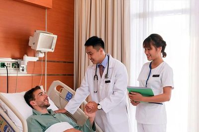 Khám chữa bệnh quốc tế: Mảnh ghép còn thiếu trong chiến lược tăng trưởng hai con số