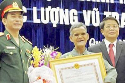 Nhớ về anh hùng huyền thoại Alăng Bhuốch