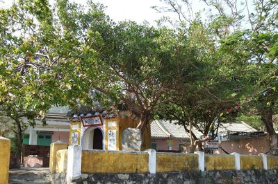 Ngôi miếu thờ Bà Mụ ở Cù Lao Chàm