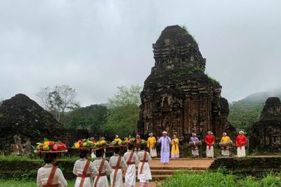 Nghệ nhân Chăm giữa lòng Mỹ Sơn