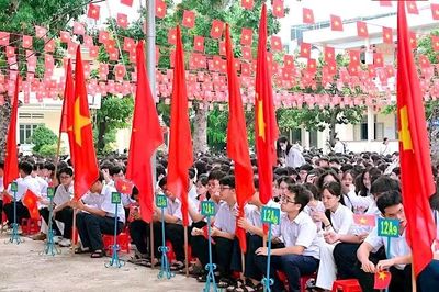 Khai giảng năm học 2026-2027: Điểm cầu trung tâm chuyển về trường học vùng biên