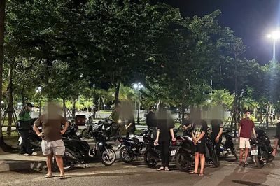 Ngăn chặn hơn 220 thanh, thiếu niên tụ tập, điều khiển xe nguy hiểm trong đêm