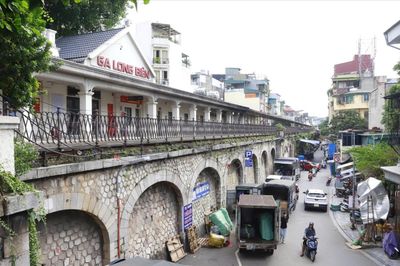 Cận cảnh 131 vòm cầu ở phố Phùng Hưng