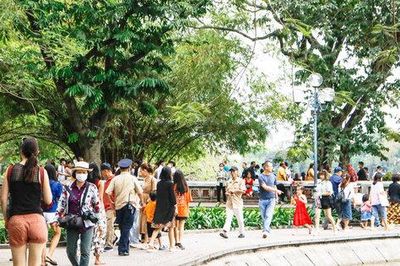 Bắc Bộ nắng oi, vùng núi có mưa dông về chiều tối