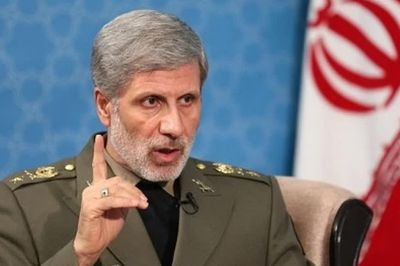 Iran treo thưởng 'gấp đôi' cho phụ nữ hạ hoặc bắt lính Mỹ