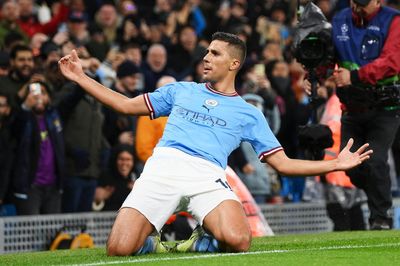 Barca sắp có Rodri, đón Cancelo miễn phí