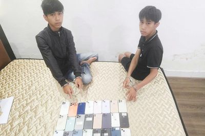 Truy xét nhanh, bắt hai anh em trộm 27 điện thoại iPhone