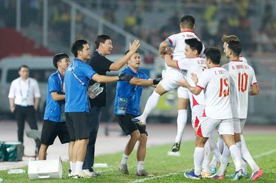 Thầy trò HLV Kim Sang-sik hưởng lợi nếu vào chung kết ASEAN Cup 2026