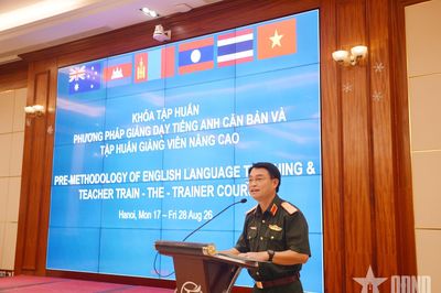 Khai mạc Khóa tập huấn về phương pháp giảng dạy cho giáo viên tiếng Anh