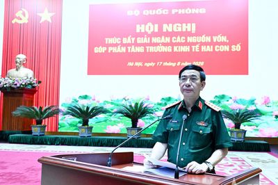 Đại tướng Phan Văn Giang: Toàn quân siết chặt kỷ luật, kỷ cương tài chính, thúc đẩy giải ngân các nguồn vốn góp phần tăng trưởng kinh tế hai con số