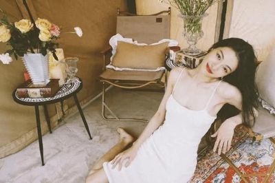 Chung Sở Hy phô diễn vẻ quyến rũ đỉnh cao