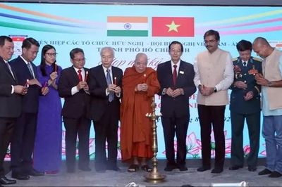 Họp mặt kỷ niệm 80 năm Ngày Độc lập Ấn Độ