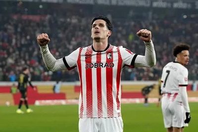Man United nhắm trung phong cao 1m98