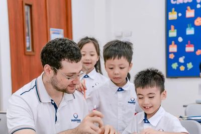 Đề xuất tiêu chí đánh giá trường học triển khai đưa tiếng Anh thành ngôn ngữ thứ 2