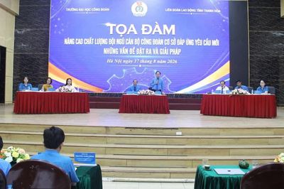 Nâng chất lượng cán bộ công đoàn cơ sở