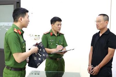 Bắt đối tượng đập kính ô tô, trộm hơn 700 triệu đồng