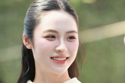 Á hậu Vân Nhi: 'Mạng xã hội tiềm ẩn nhiều rủi ro với người trẻ'