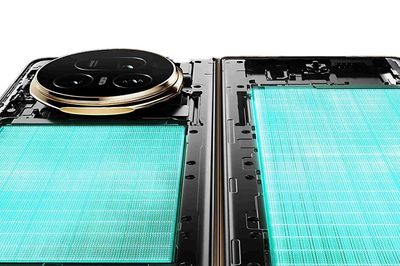 iPhone và Galaxy 'hít khói' trước rò rỉ về smartphone sở hữu pin 12.000 mAh