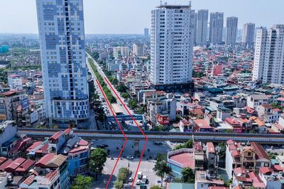 Khoan khảo sát vị trí xây cầu vượt hơn 800 tỷ đồng ở Hà Nội