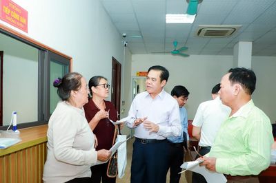 Chủ tịch UBND tỉnh Nghệ An tiếp công dân phiên định kỳ, chỉ đạo xử lý nhiều vụ việc về đất đai