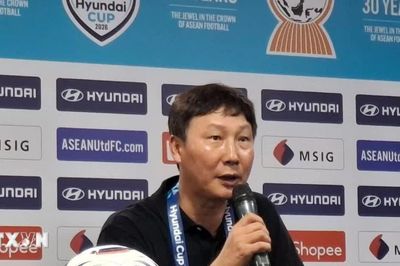 HLV Kim Sang-sik nói gì sau chiến thắng của Việt Nam tại Malaysia?