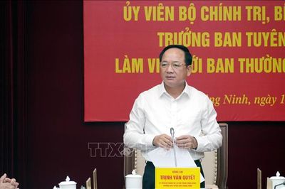 Trưởng Ban Tuyên giáo Trung ương Trịnh Văn Quyết: Quảng Ninh phát triển nhanh, bền vững, trở thành hình mẫu toàn diện