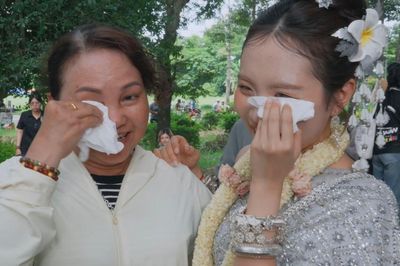 Phương Mỹ Chi bật khóc khi lần đầu 'lấy chồng', mẹ ruột tuyên bố đúng một câu