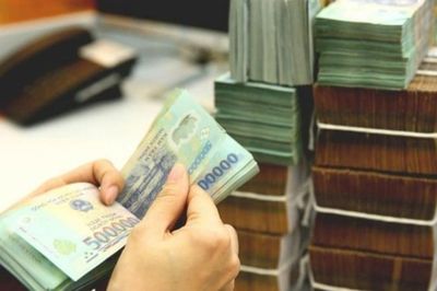 Lãi suất ngân hàng hôm nay 17/8/2026: Thị trường xuất hiện cú đảo chiều đáng chú ý