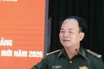 Bồi dưỡng nhận thức về Đảng cho quần chúng ưu tú, lý luận chính trị cho đảng viên mới