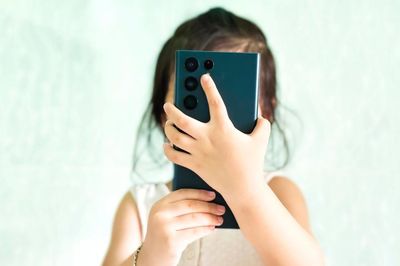 Instagram tự động cảnh báo phụ huynh Việt Nam khi trẻ liên tục tìm kiếm nội dung tự hại