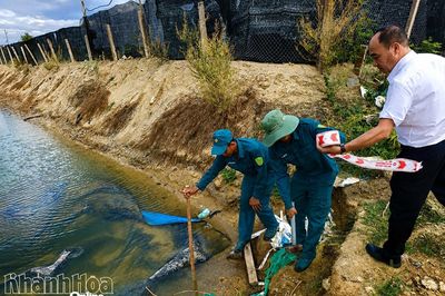 Sau vận động, 2 hộ dân xã Vạn Hưng đã đồng thuận bàn giao mặt bằng