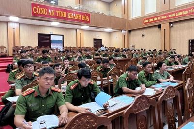 150 cán bộ, chiến sĩ công an được tập huấn phòng, chống tác hại của thuốc lá