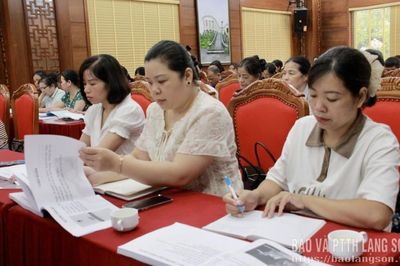 Để khói thuốc xa mái nhà