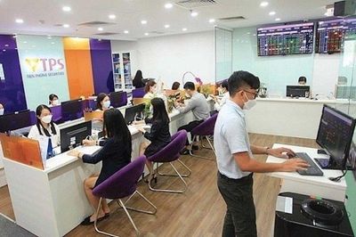 Chứng khoán Tiên Phong (TPS): Tiền mặt giảm 85%, khoản phải thu tăng gấp 28 lần