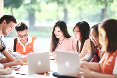 Tuyển sinh 2026: Thí sinh nghiêng về ngành học 'nhìn thấy cơ hội việc làm'