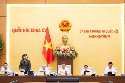 Chủ tịch Quốc hội Trần Thanh Mẫn lưu ý an toàn của hệ thống tiền tệ