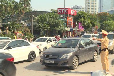 Vượt nắng, vượt gió trên những tuyến đường "Ba nhất"