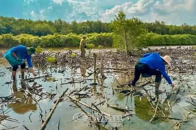 Người trẻ giữ đất, giữ rừng
