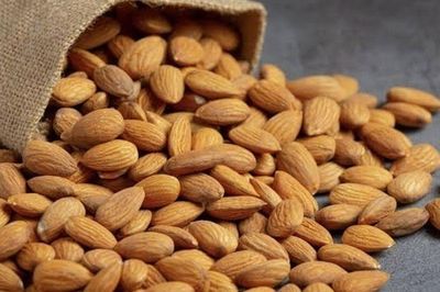 Hạnh nhân mua về đừng cất tùy tiện: Áp dụng ngay cách bảo quản này để giữ trọn dưỡng chất