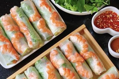 Cuối tuần đổi vị với loạt 3 món cuốn thanh mát, dễ làm, ăn hoài không chán
