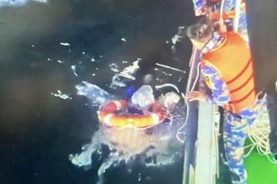 TPHCM: Một ngư dân trôi dạt trên biển 4 ngày, may mắn được cứu sống