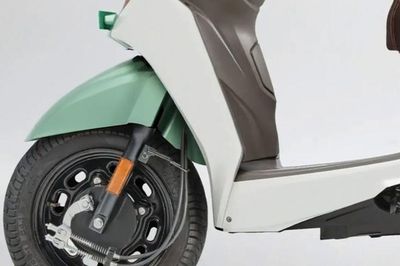 Đỉnh hơn cả SH Mode, xe máy điện giá 30 triệu đồng thiết kế cá tính, đi 142km/lần sạc, nâng cấp công nghệ