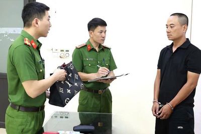 Bắt đối tượng có 3 tiền án, đập kính ô tô trộm hơn 700 triệu đồng