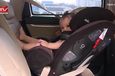 Chính thức xử phạt ô tô chở trẻ em thiếu thiết bị an toàn