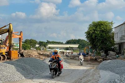 TPHCM: Siết 'điểm nóng' lấn chiếm kênh rạch