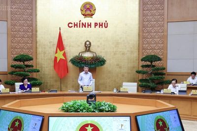 Chính phủ xem xét 12 dự án luật, nghị quyết trình Quốc hội tại Kỳ họp thứ 2