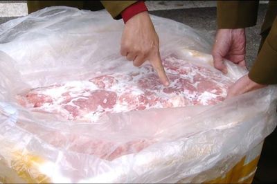 TP.HCM chặn đứng gần 50 tấn thịt bẩn tuồn ra thị trường