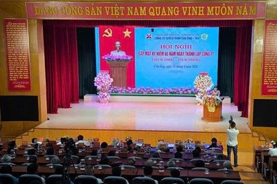 Sáng mãi truyền thống 'Kỷ luật và Đồng tâm' của thợ mỏ