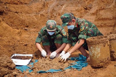 Phát hiện và quy tập 3 bộ hài cốt liệt sĩ tại xã Thường Tân (TP Hồ Chí Minh)
